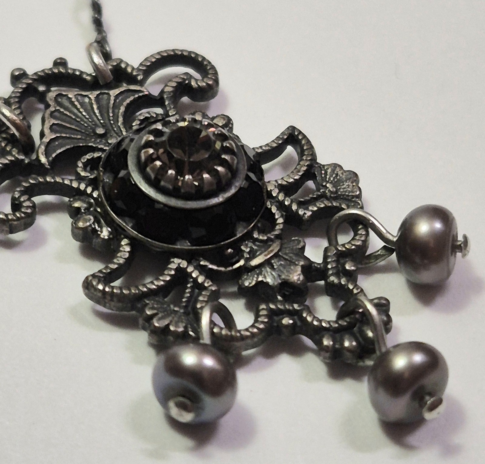 Vintage LIZ PALACIOS Necklace Dainty Crystal Pearl Black & Grey Delicate Signed