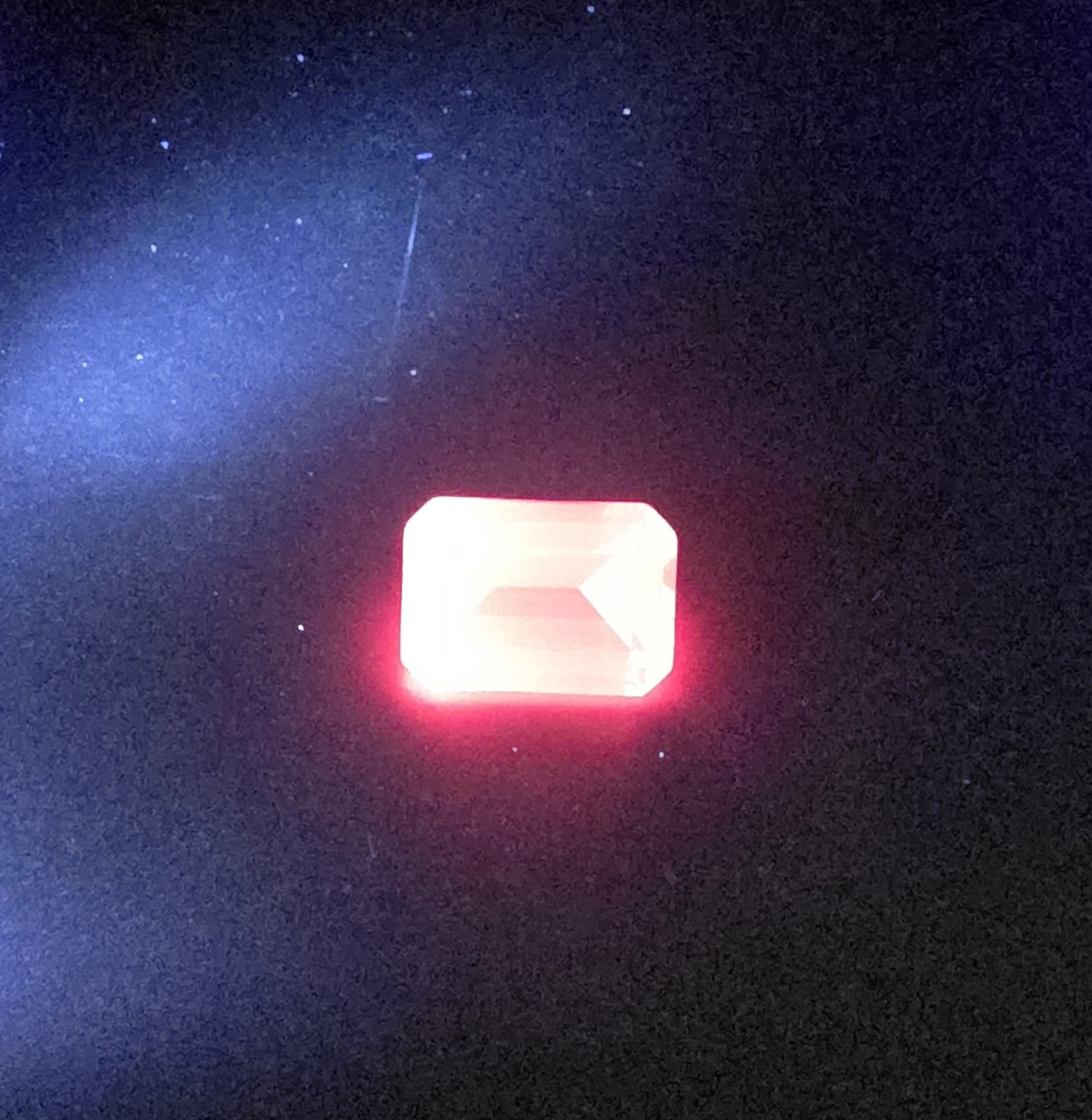 10x14mm 10.5ct Natural Pigeon Blood Ruby Pass UV Test VVS Emerald Cut Stone
