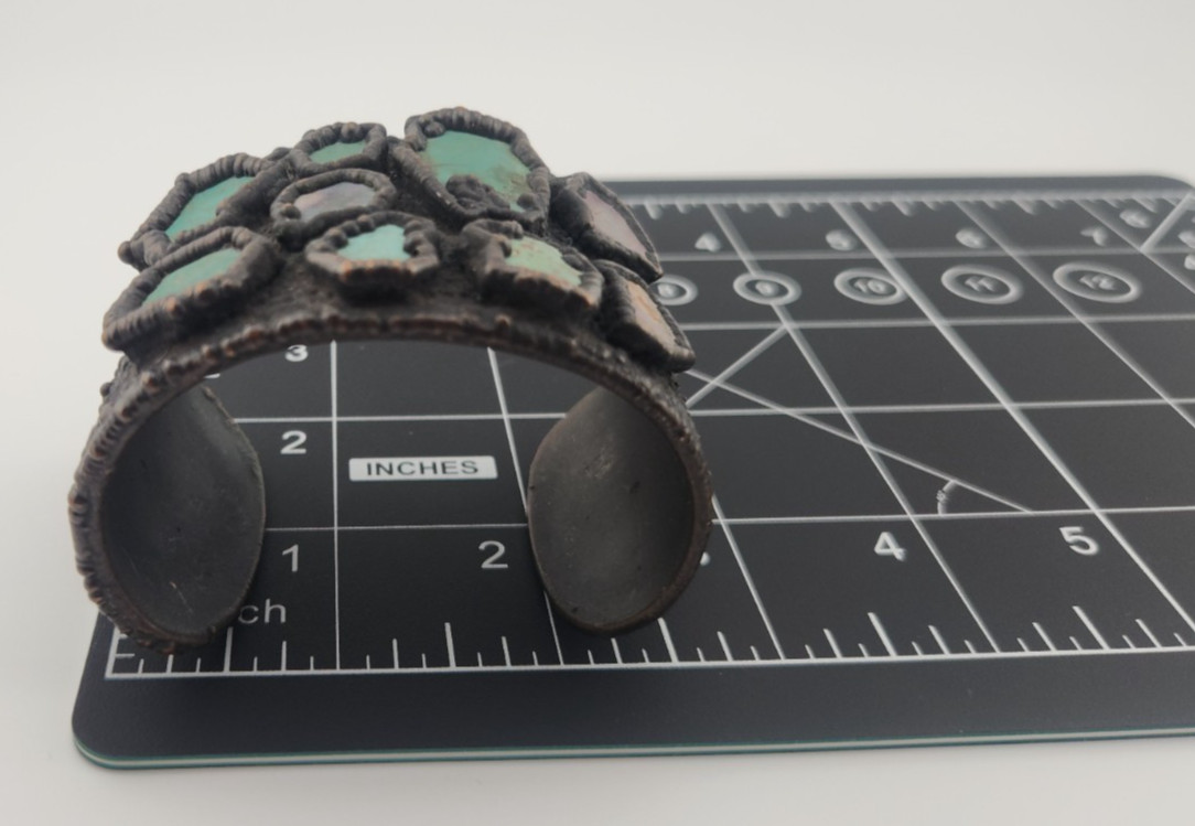Vintage BELL TRADING Copper Cuff Bracelet USA Pre 1960s 10 Turquoise pieces