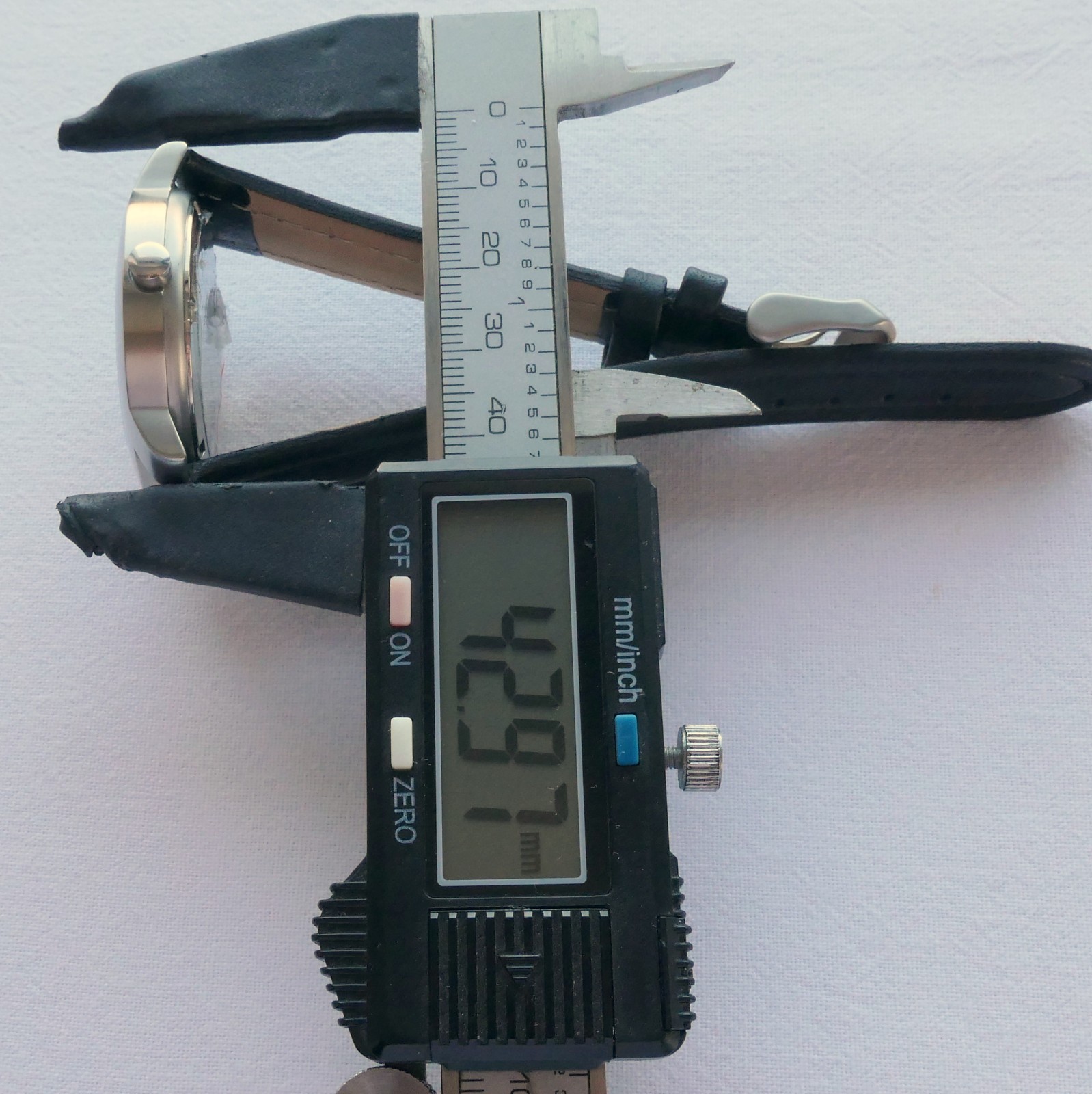 Audi Classic Driver Sport Retro Line Racing Car Accessory Made in Germany Watch