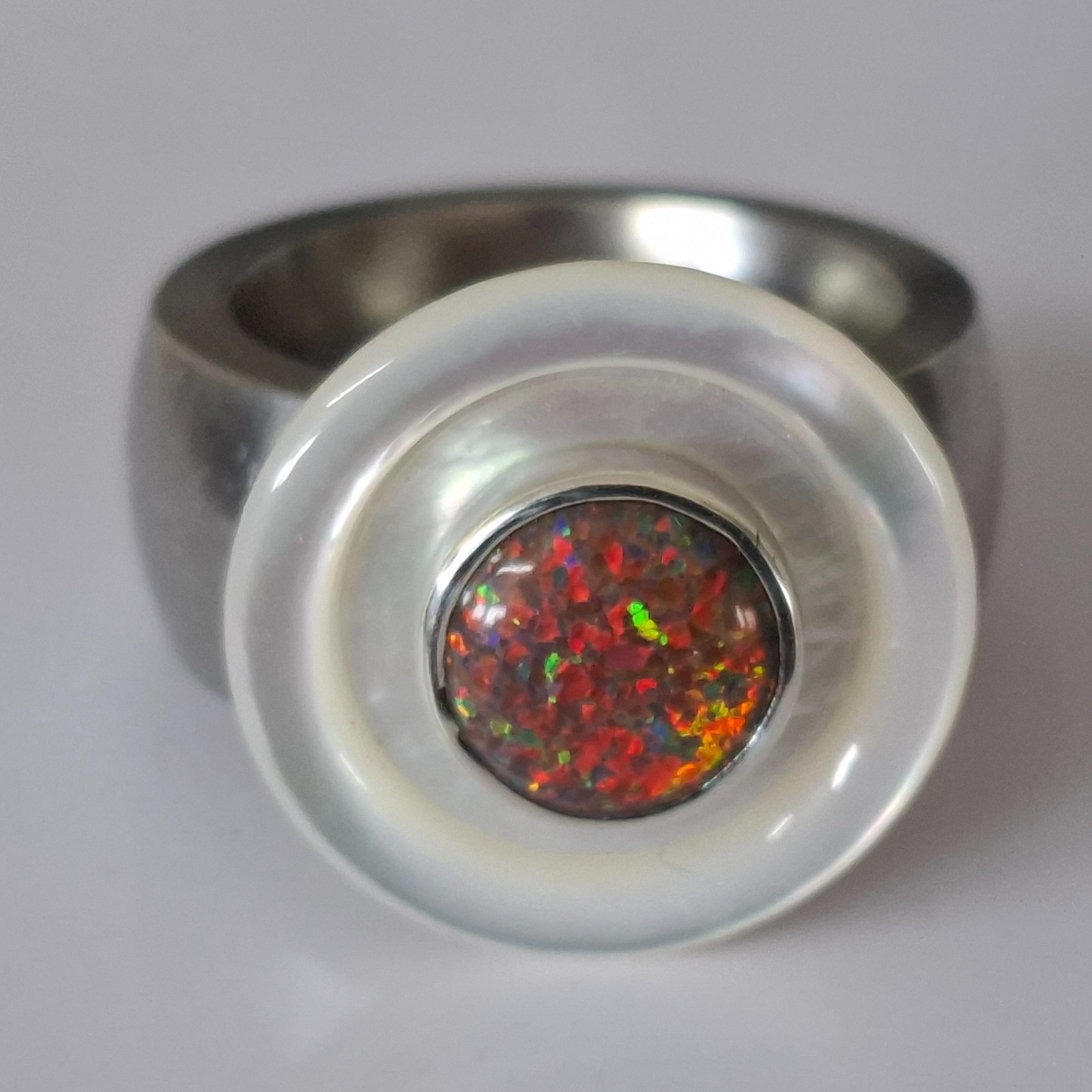 – Beautiful synthetic opal head set in silver for Charlotte 21 –