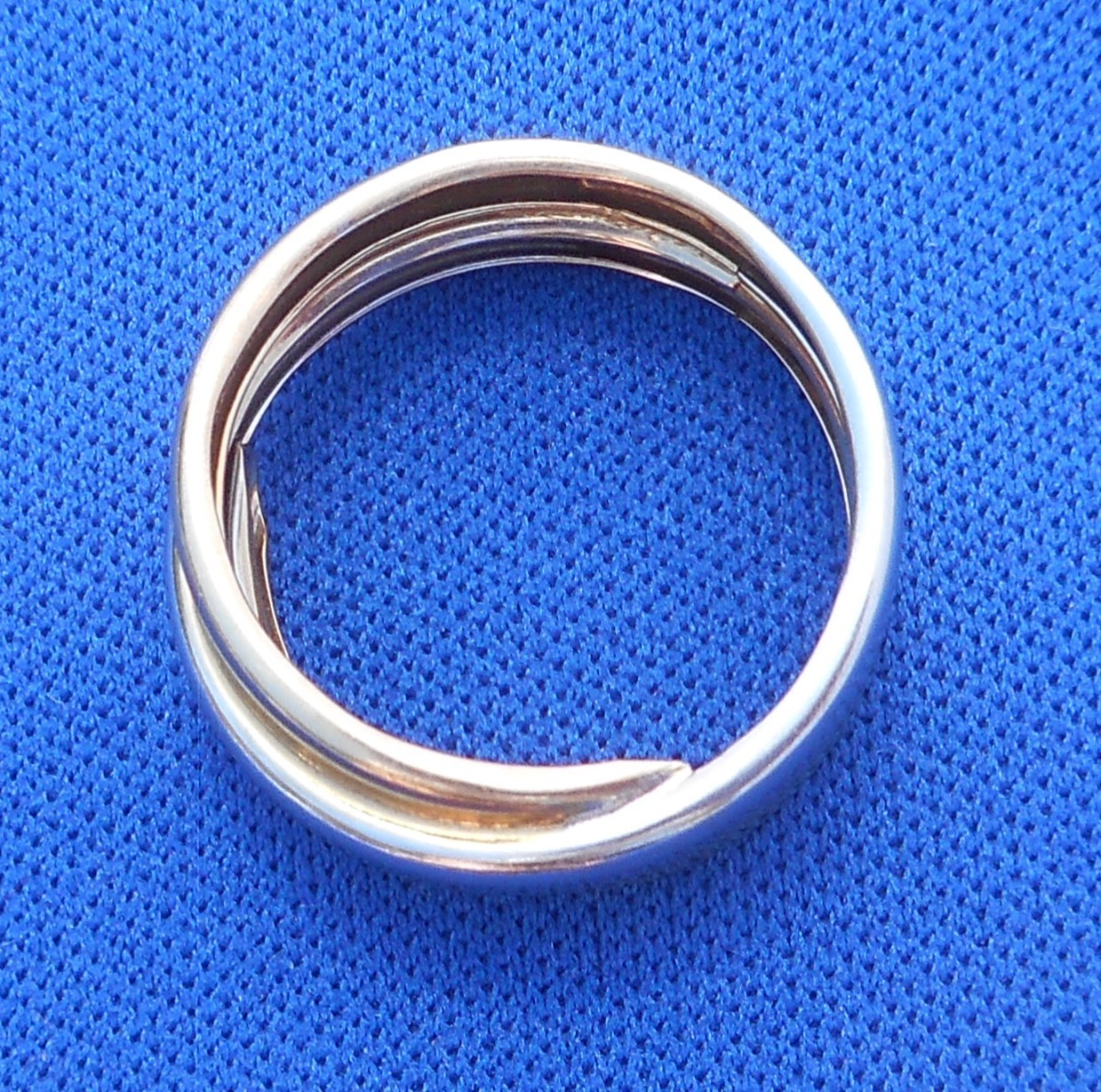 Vintage 14K Gold MILOR ITALY White & Yellow Ring 3 Grams approximately 7 1/2