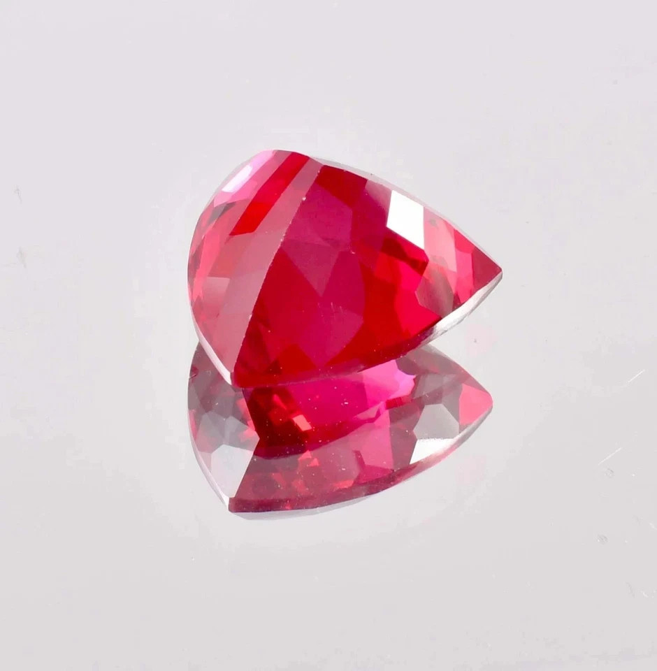 31 Ct Natural Blood Red Ruby Trillion Cut Certified Loose Gemstone Mozambique