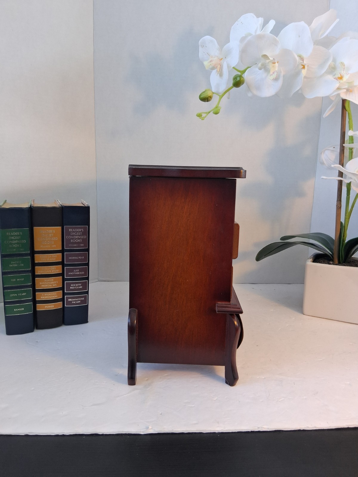 VTG ’90s “Powell” Wood Jewelry Bombe Chest; 4 Drawer Bombe Cabinet Burled Wood