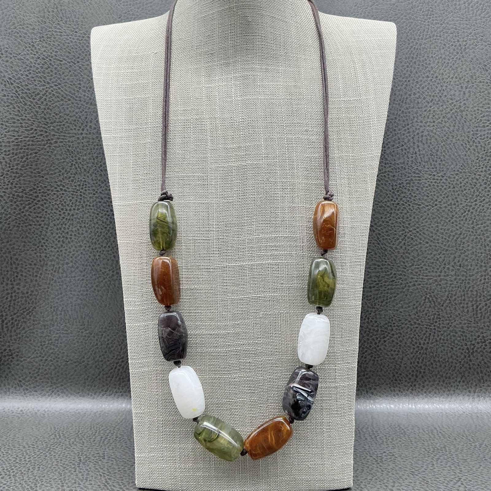 Necklace Chunky Faux Agate Gemstone Bead Brown Green White Black Womens Fashion