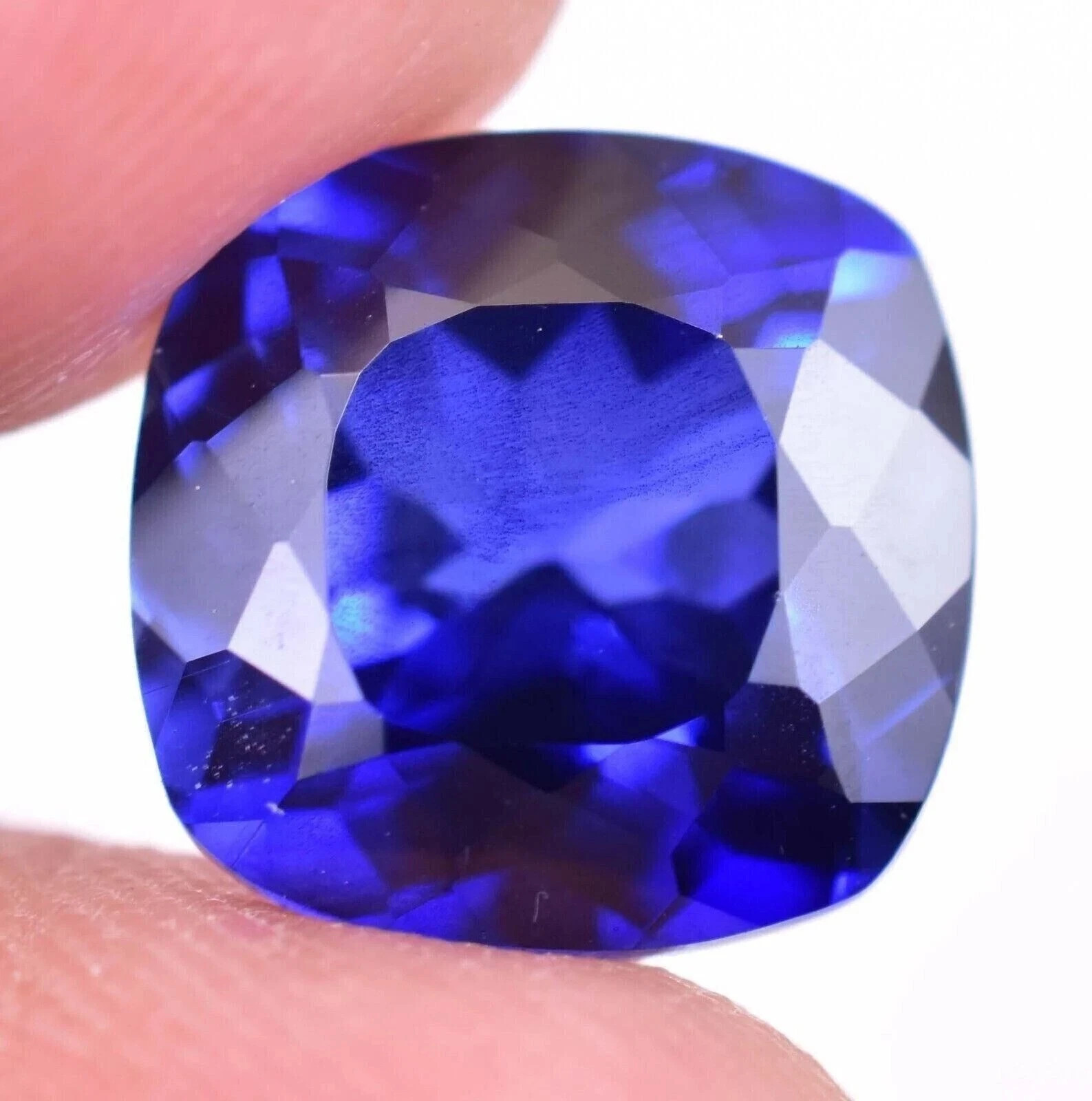Natural Blue Sapphire – 25 Ct Cushion Cut AGL Certified Flawless Loose Gemstone