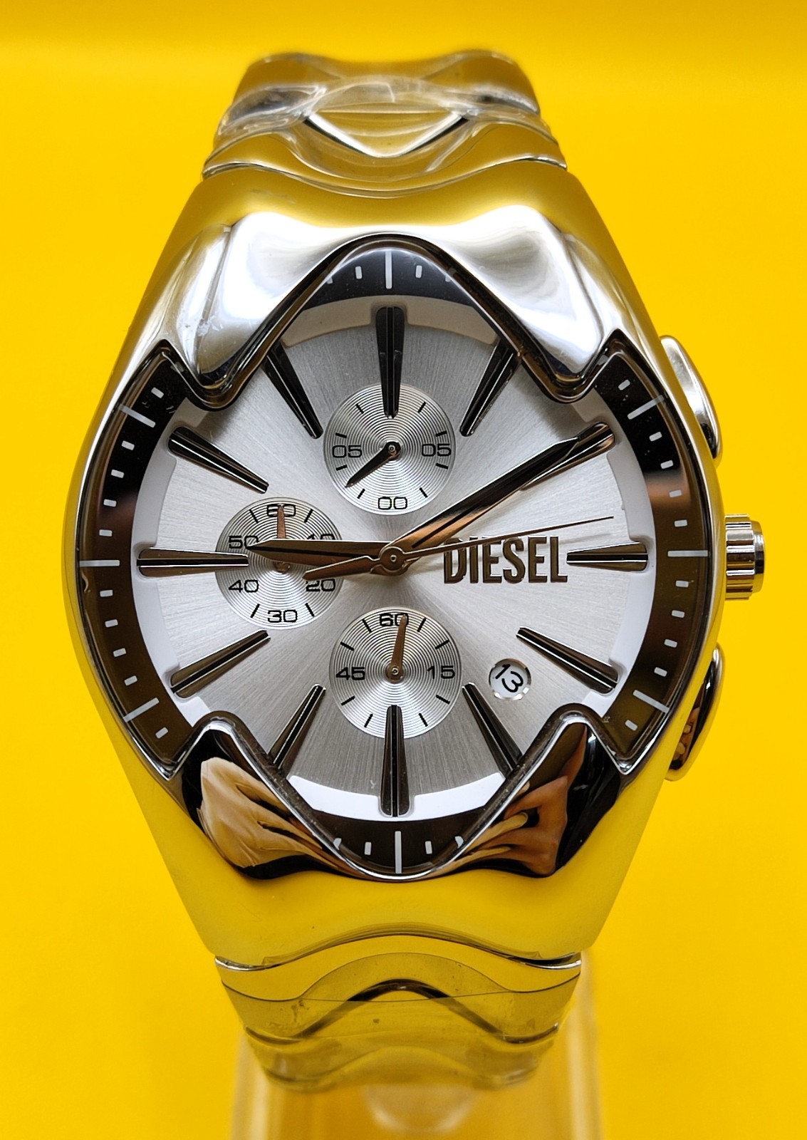 Premium Diesel Chronograph Silver Dial Analog Refurbished Men’s Wrist Watch