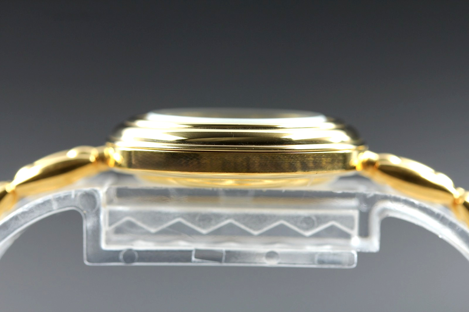 [Near MINT] GUCCI Change Bezel 11/12.2 26mm Gold Quartz Women’s Watch From Japan