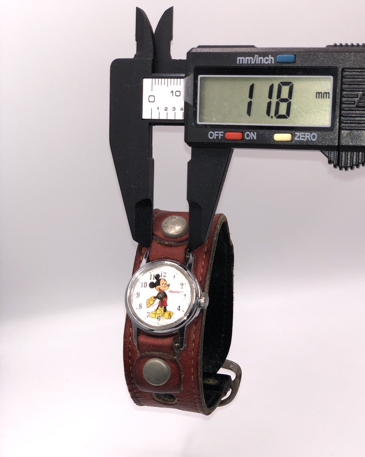 Vintage 1971 Ingersoll Mickey Mouse Mechanical Watch~24mm, Original Band~Runs ✅