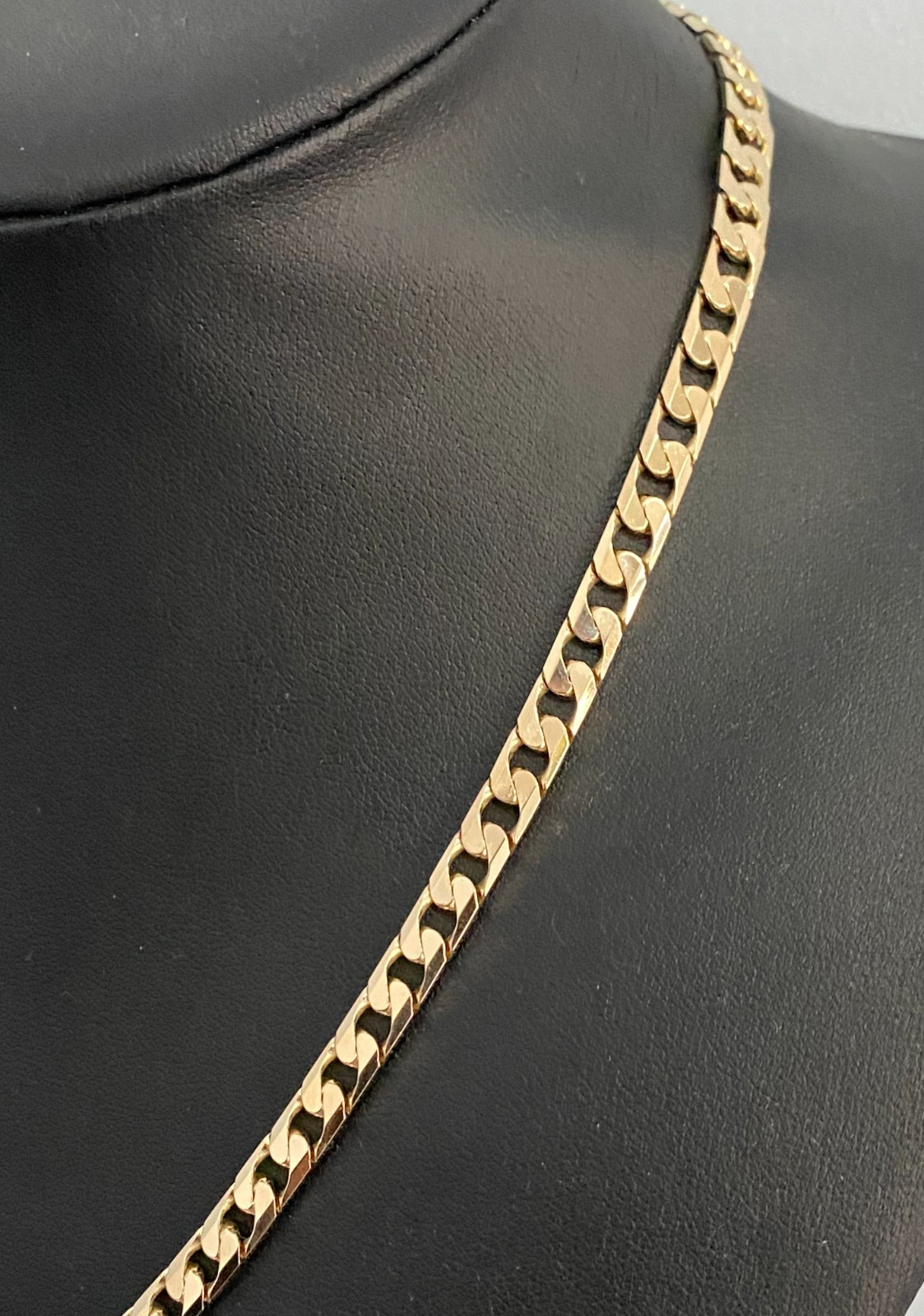 9K Yellow Gold Diamond Cut Flat Curb Link Chain Necklace 51cm Long