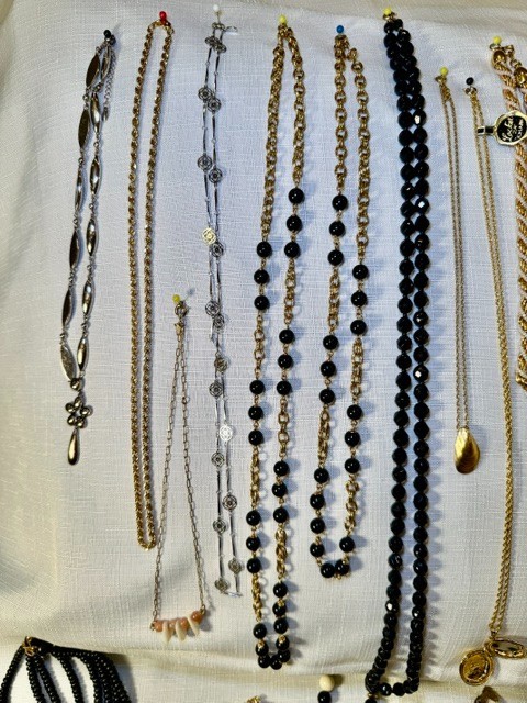 Vintage JEWELRY – 70-80’s & Earlier Trifari, Emmons, Esinberger, Monet, Lisner