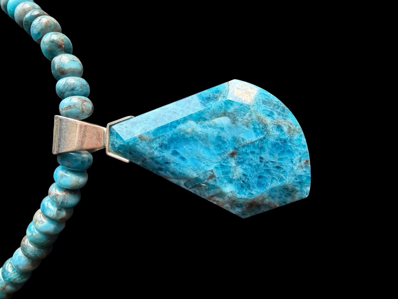 Signed Jay King DTR Sterling Silver Blue Apatite Pendant Beaded Necklace