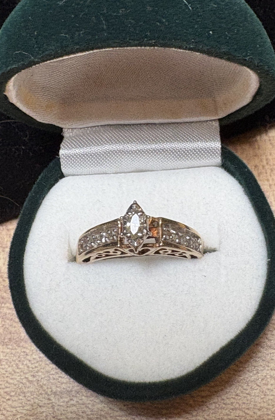 Diamond 10k Yellow Gold Ring 3.2 Grams , Size 7 women’s