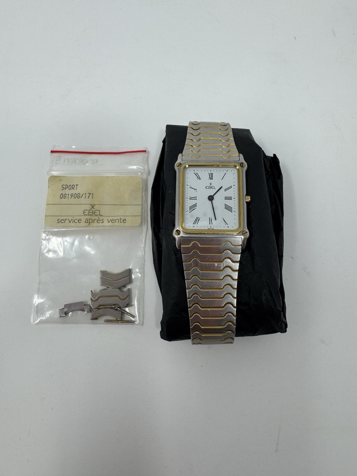 Men’s EBEL 1911 Tank Watch Ref #181902. Comes With Extra Links.
