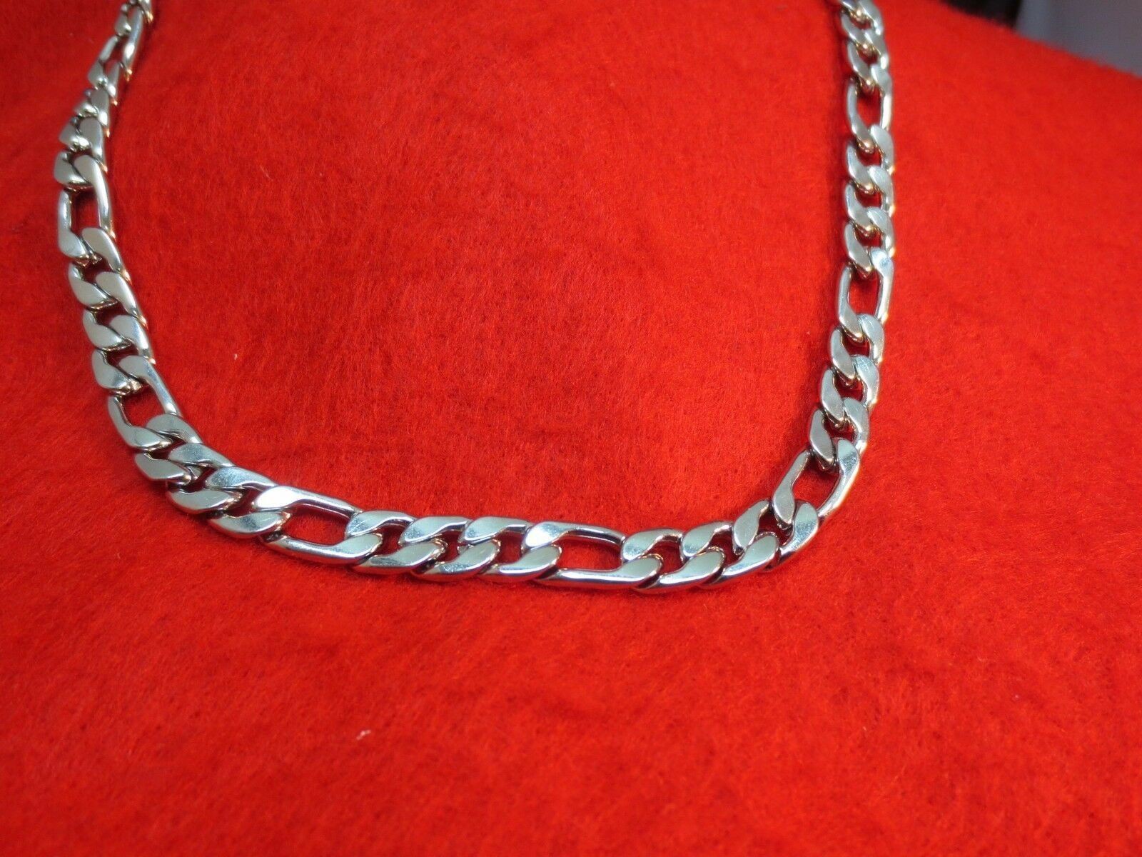 18-36″ MENS STAINLESS STEEL SILVER 9MM FIGARO CHAIN NECKLACE W/SPECIAL CLASP