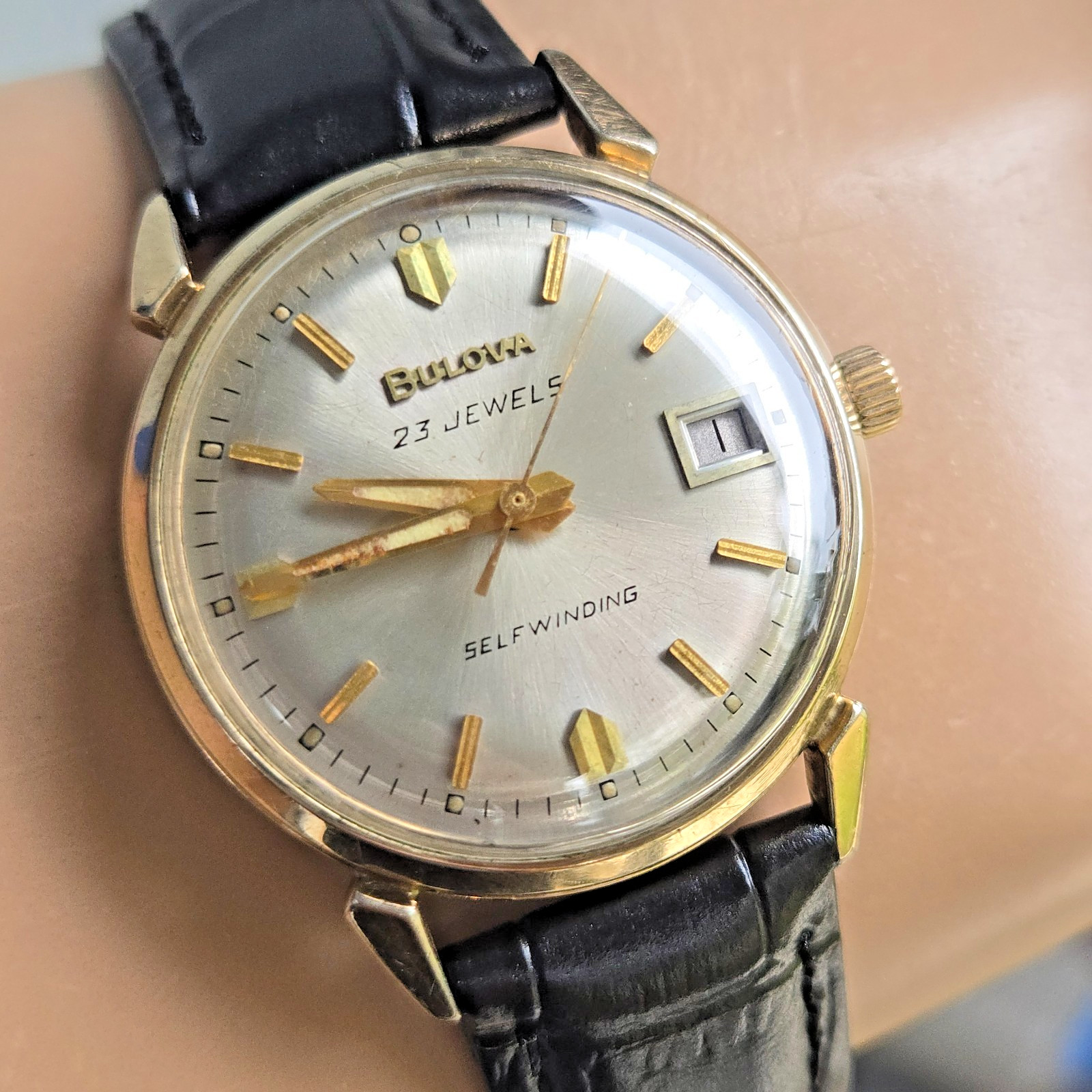 Vintage BULOVA Date King men’s automatic watch 10BPACD 23Jewels 10K RGP 1968