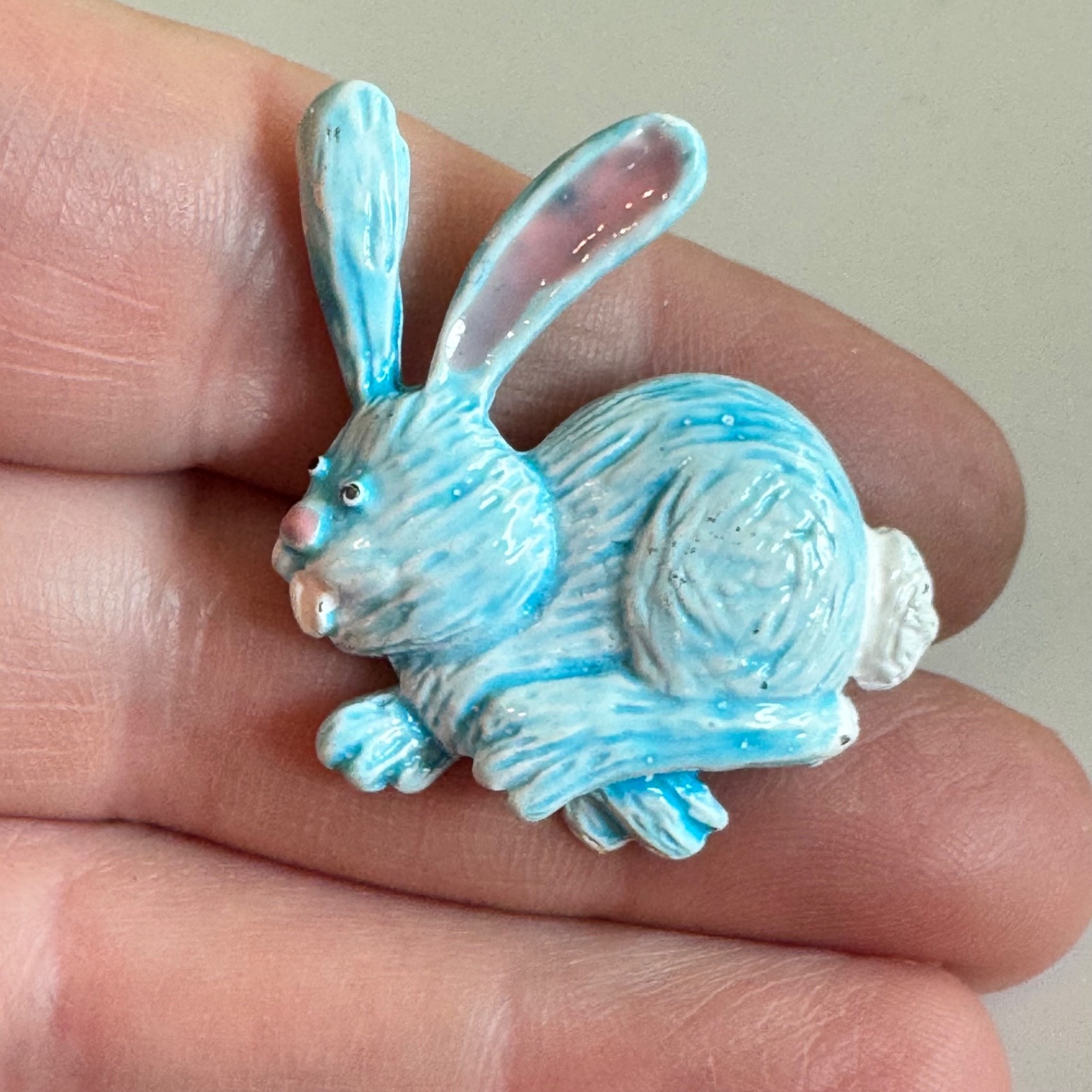 Vintage Enamel Blue Bunny Pin – Crouching Rabbit Animal Lapel Badge Easter