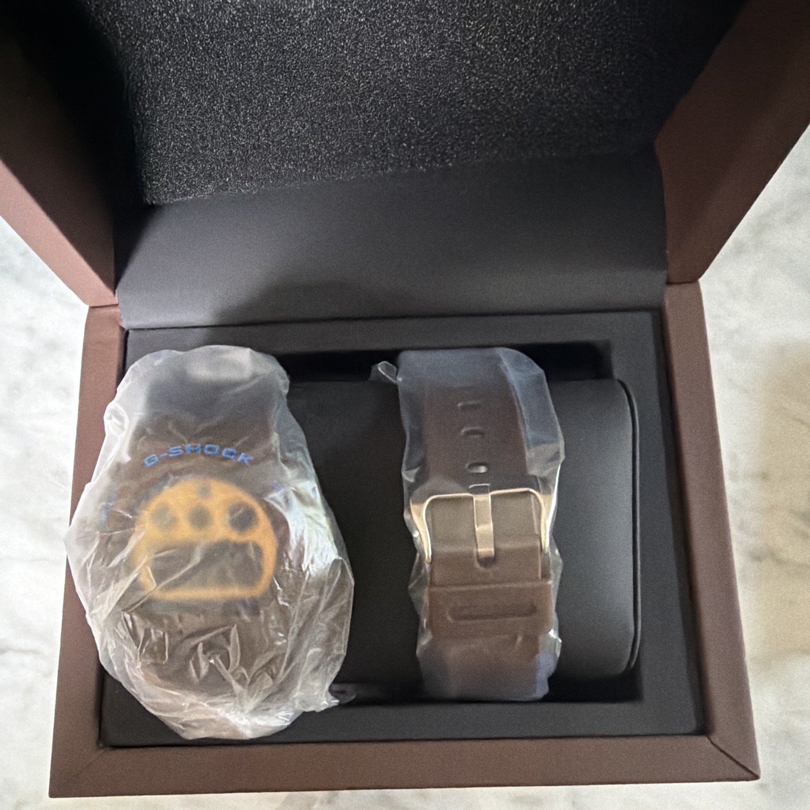 LIMITED EDITION/G-SHOCK x Undefeated Watch/Box & Papers/DW6900UDCR23-5/Brn,Ylw