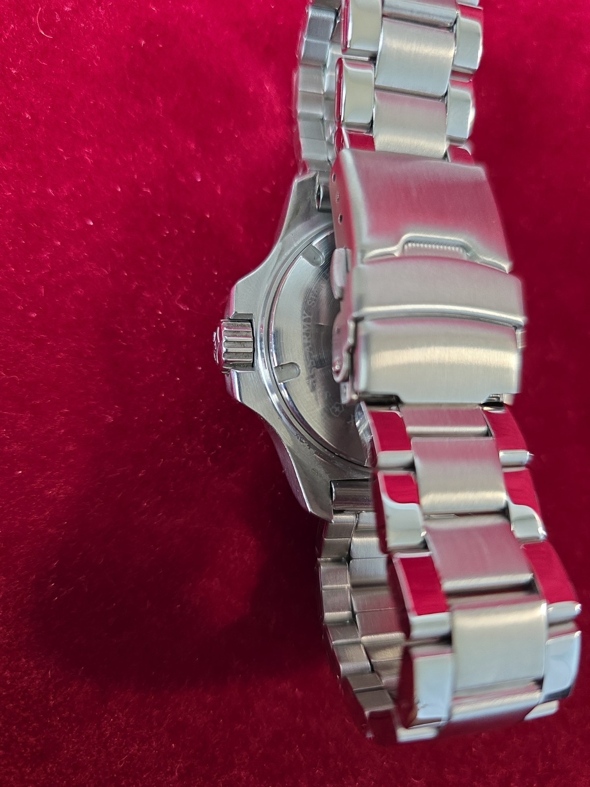 VICTORINOX SWISS ARMYI.N.O.X. V Blue Dial Blue Fabric Women’s Watch 241770 36mm