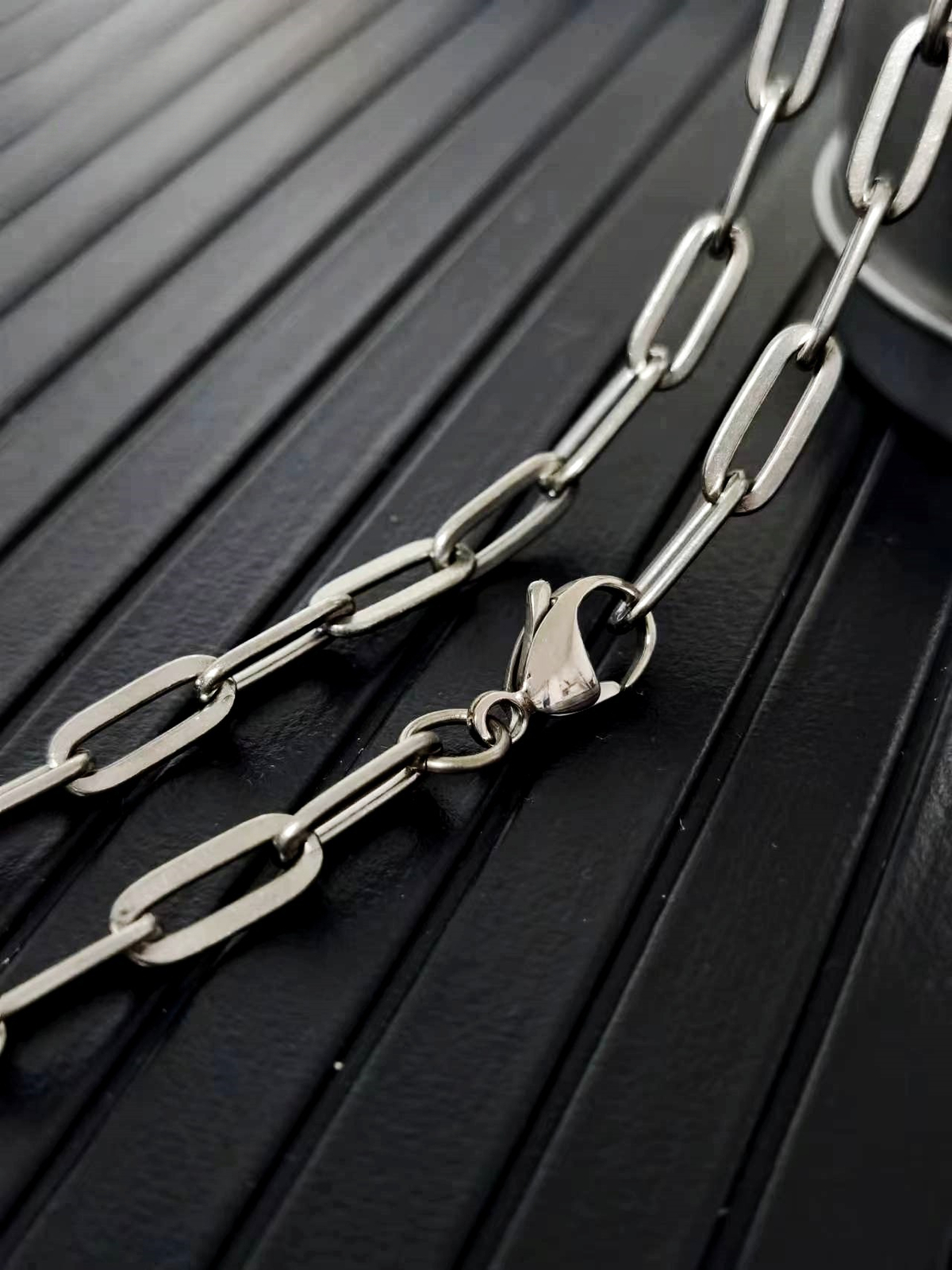 Men Pure Titanium Necklace Flat Long O Chain Hip-Hop Polishing & Embossing 25.6″