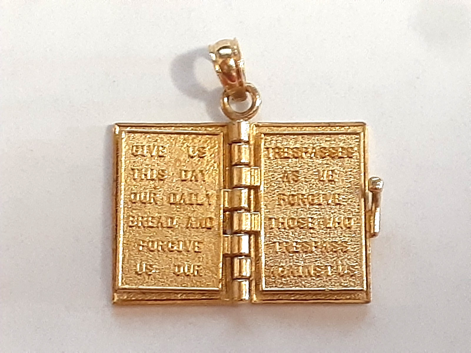 (RI4) 14k Yellow Gold Holy Bible Pendant / Charm (3.2 Grams) Size 3/4″