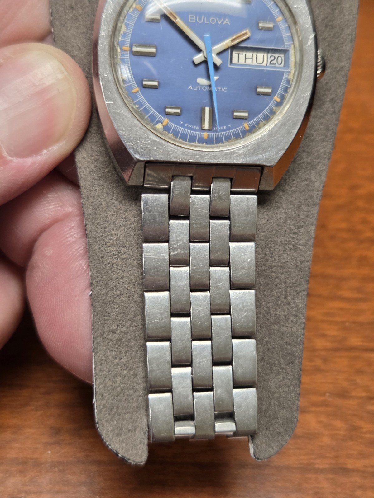 Vintage 1970 34mm Bulova Sea King Automatic Day/Date Swiss Blue Dial Runs Good