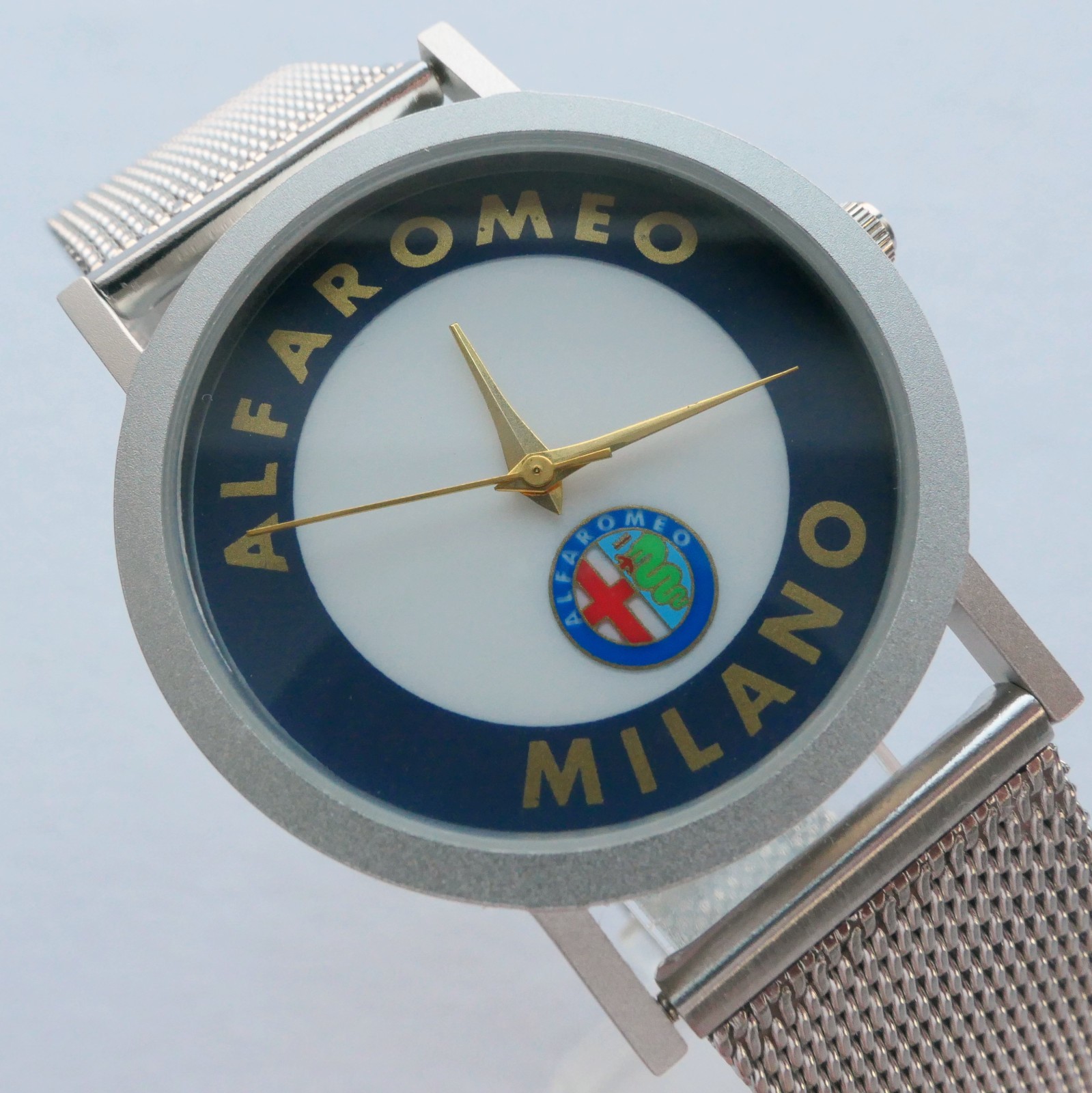 Alfa Romeo Milano Spider Classic Driver Pilot Racing Sport Car Accessory Watch