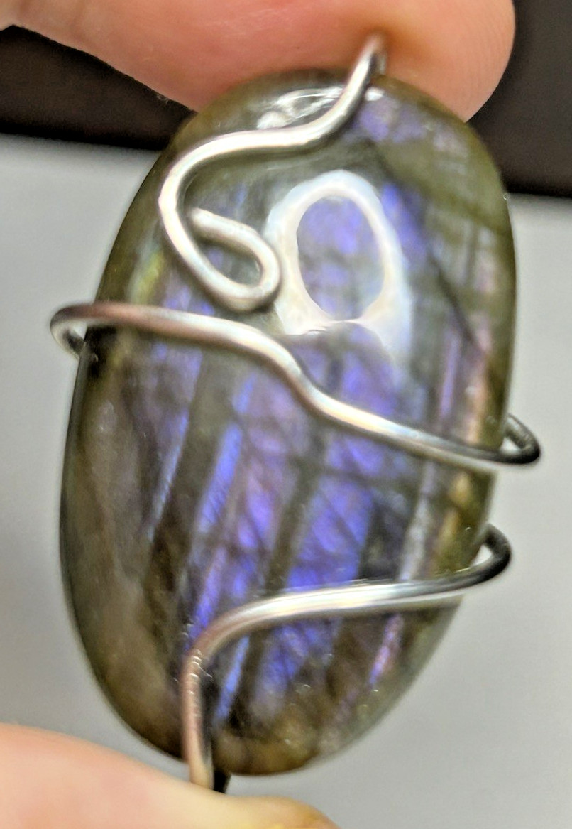 Purple Flash Labradorite Wire-wrapped Pendant 10g/36.6mm x 23mm x 10.8mm