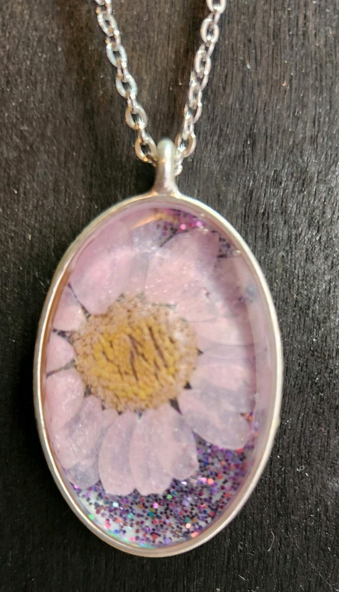 Handmade Resin Necklace – Stainless Steel Chain – Real Pressed Flower