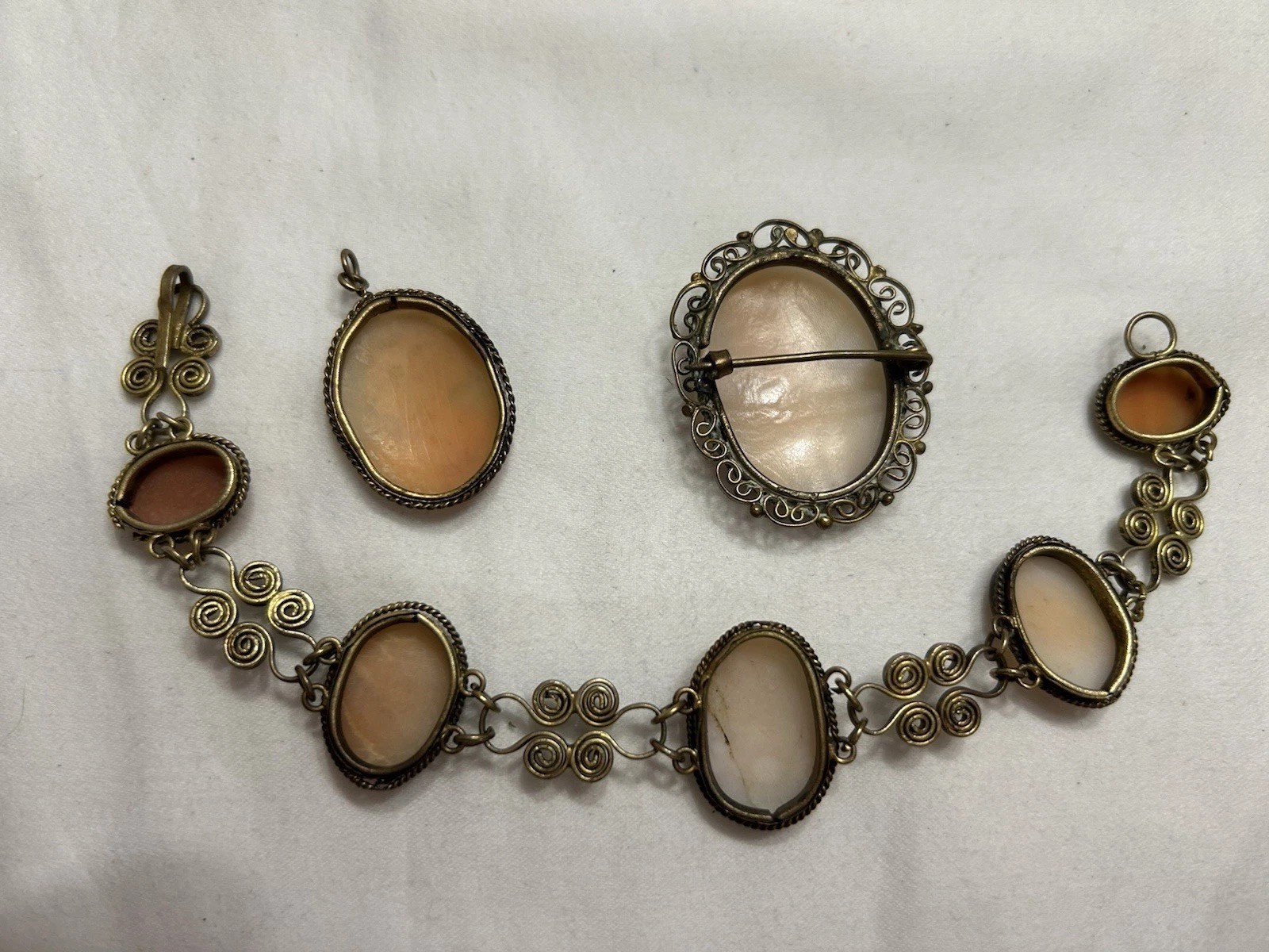 Antique Hand Carved Shell Cameo Brooch, Pendant & Bracelet Filigree Unmarked