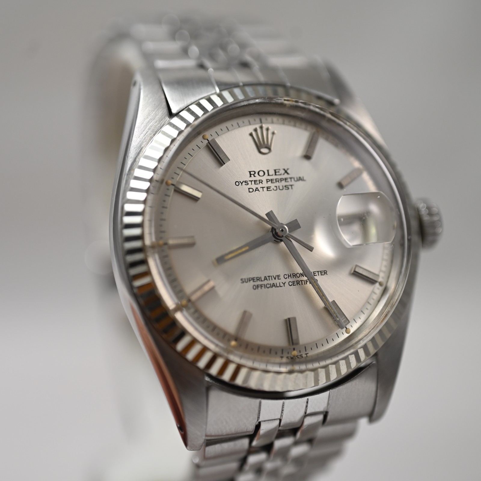 VINTAGE ROLEX OYSTER DATEJUST 1601 SILVER TONE DIAL 14K GOLD SS MEN WATCH