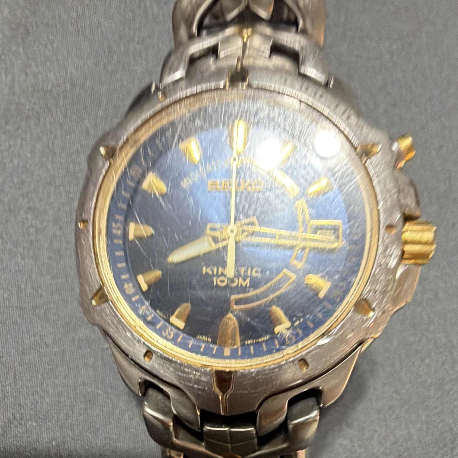 Seiko Kinetic 100M Vintage Blue Sunburst Dial Two-Tone Bracelet Date Watch