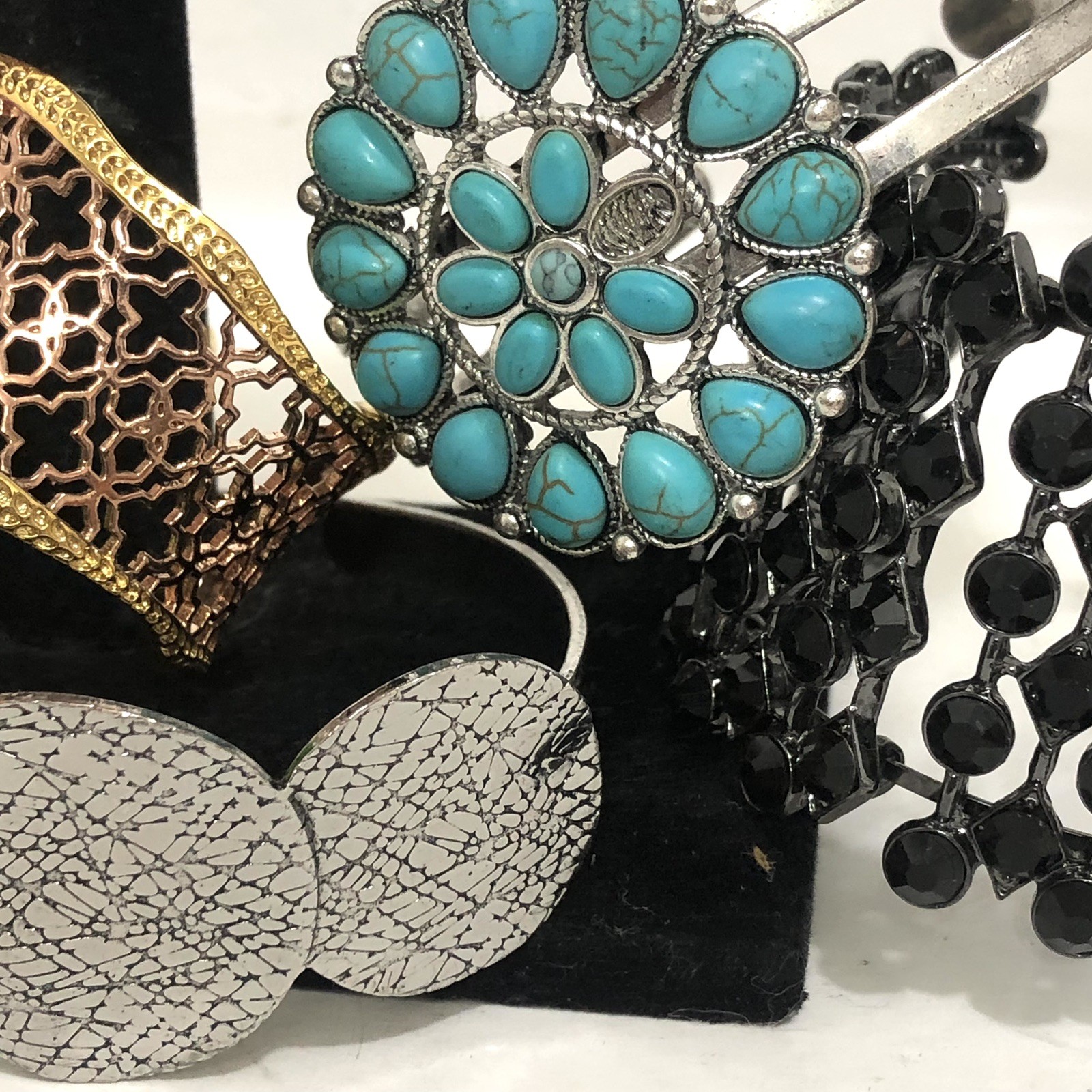 Vintage 17 Piece Lot Mixed Size Material Metal Cuff Bangle Bracelets Rhinestone