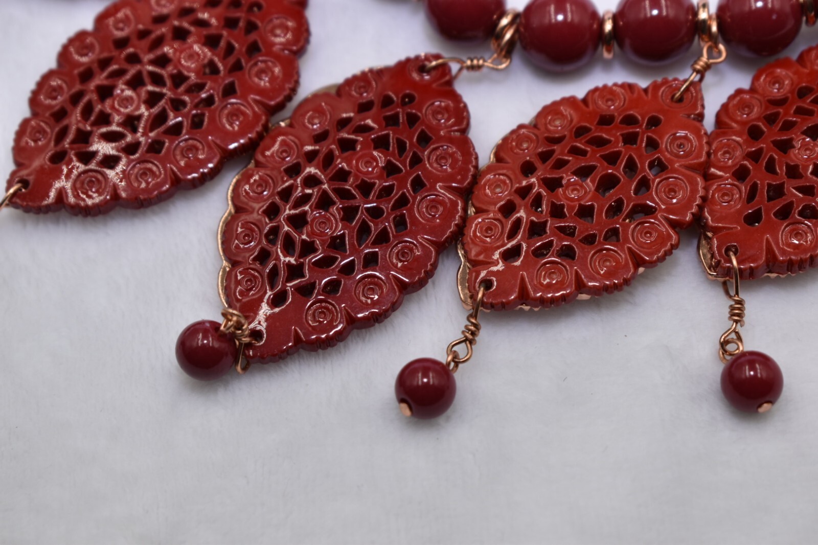 Coldwater Creek Red / Burgundy & Copper Tone Leaf Beaded Necklace 20″-23″