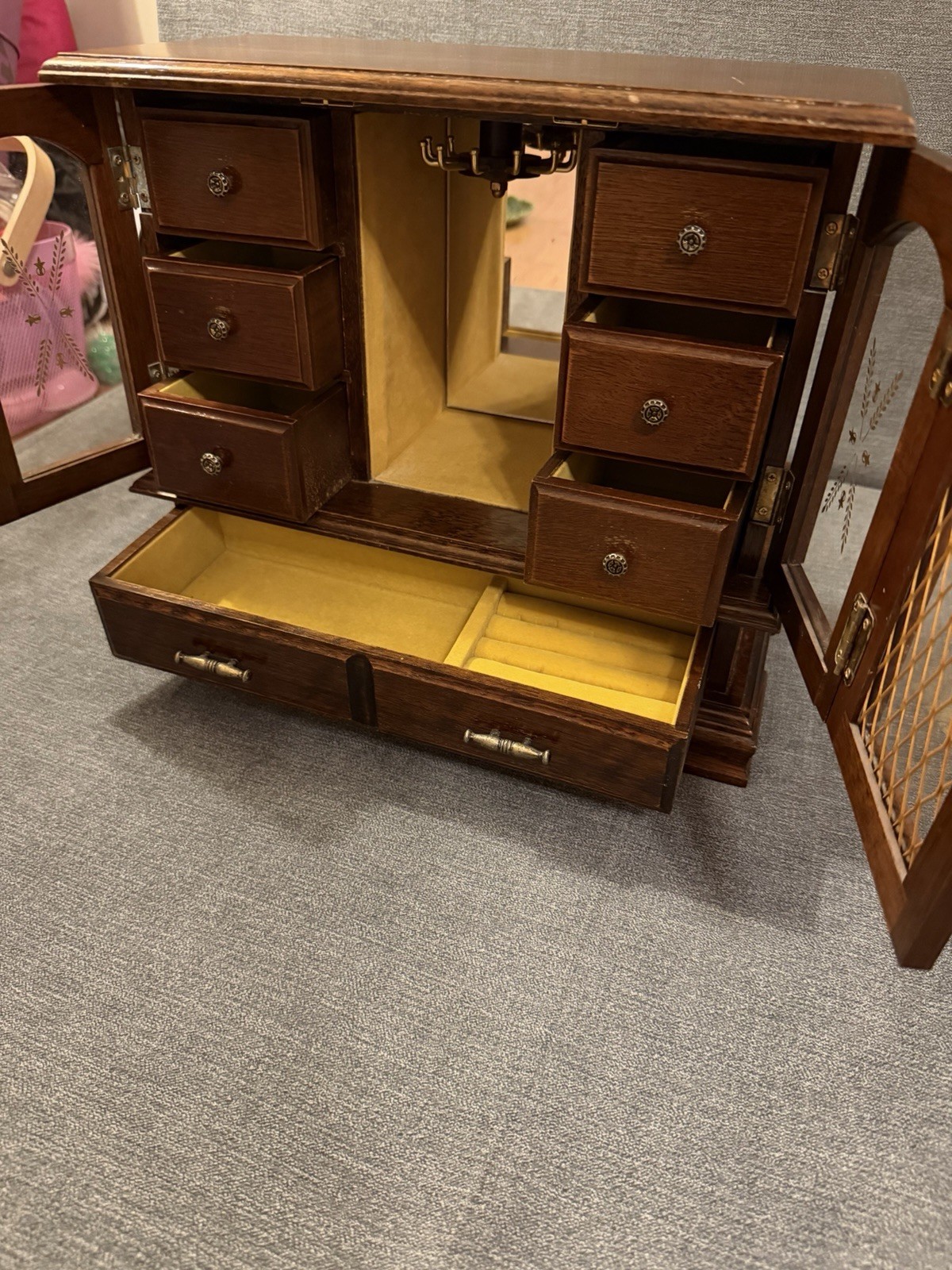 VTG Wooden Jewelry Chest Table Top Velvet Lined Drawers Necklace Corral Musical