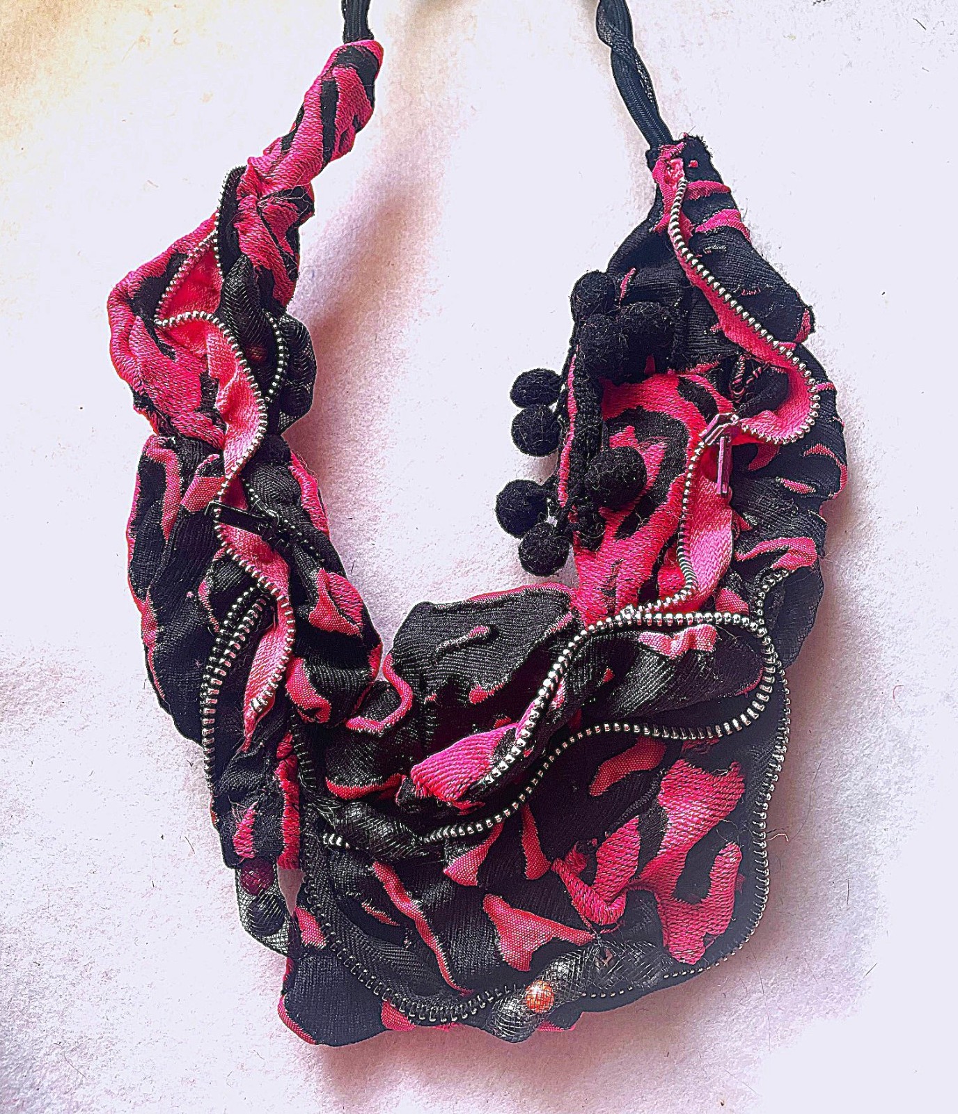 Nita Angeletti OOAK Art To Wear PRISM ZIPPER Statement Necklace BLACK & HOT PINK