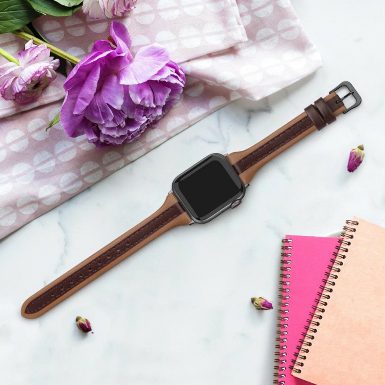 Leather Modern Style Band/Apple Watch 9, 8, 7, 6, 5, 4, 3, 2, 1, SE 38/40/41mm