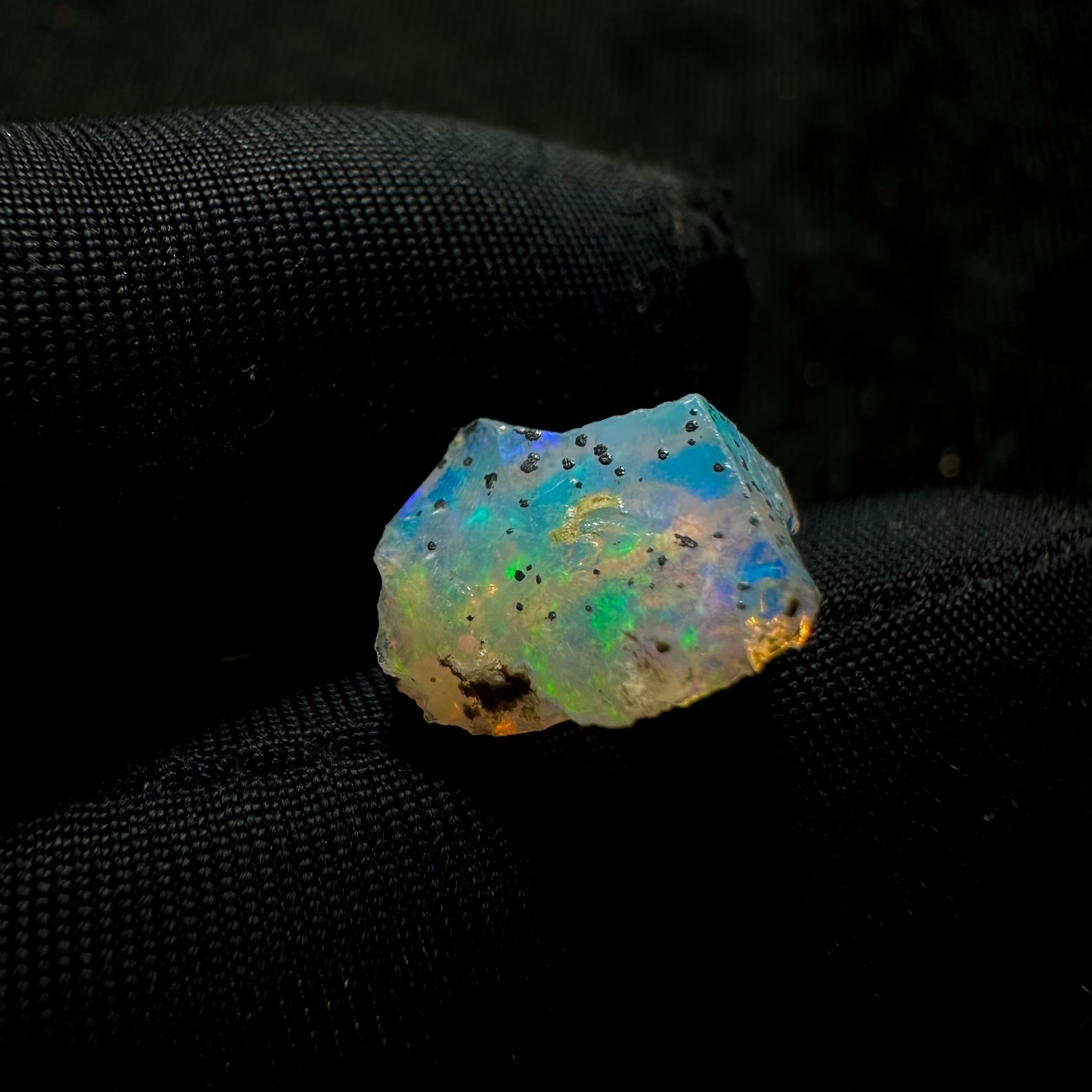 2.80 CTS Natural Ethiopian Opal Rough, Multi Fire Opal Gemstone, Welo Opal Raw.