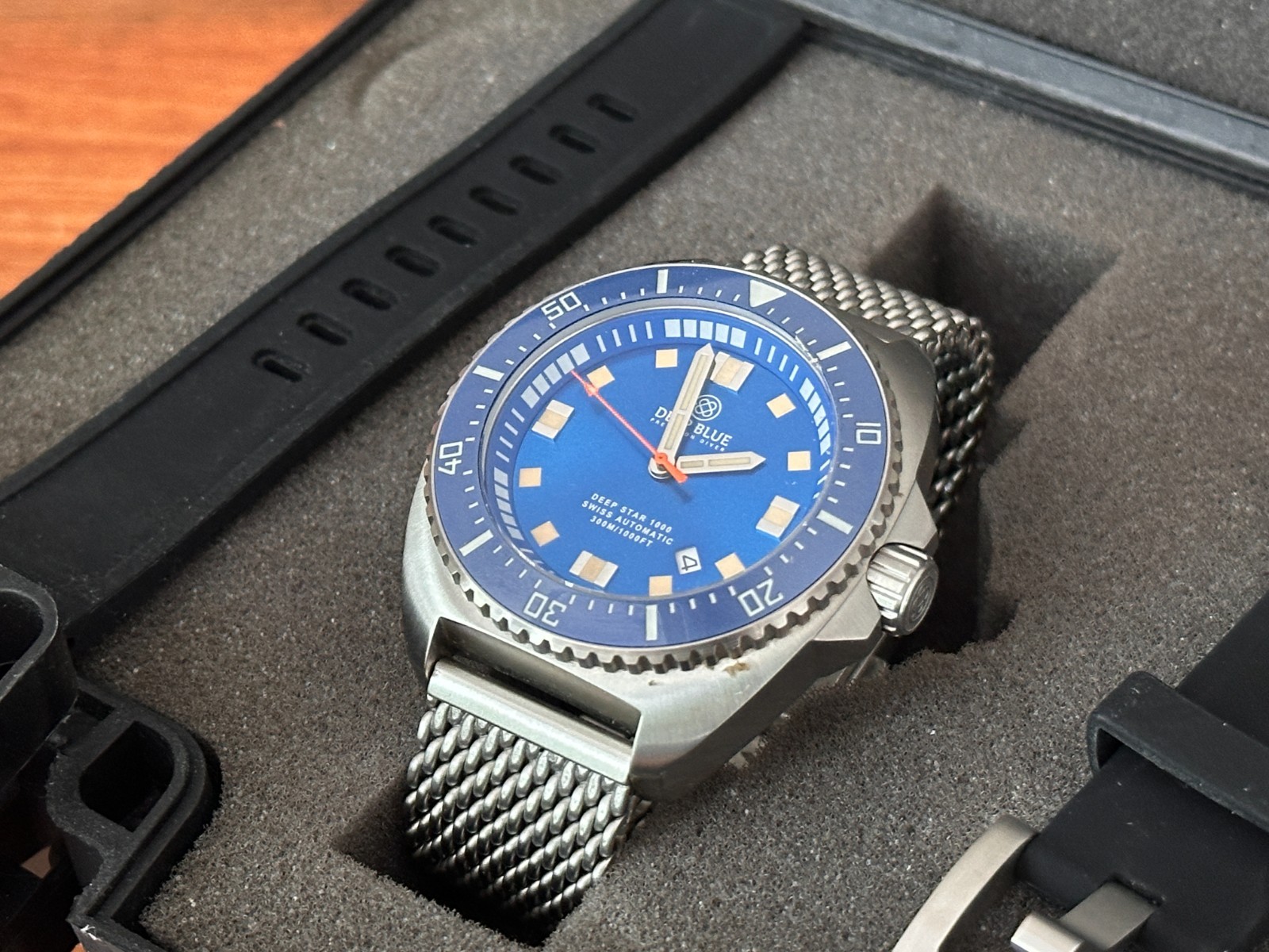 Deep Blue Deep Star 1000, Gen 1. Mint