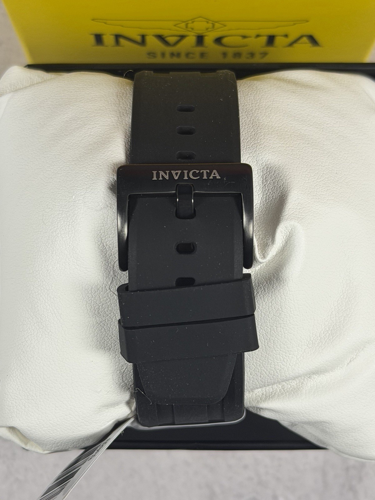 Invicta Speedway Rim Men’s 42mm Singapore Quartz Gunmetal Dial 30m Watch NEW BOX