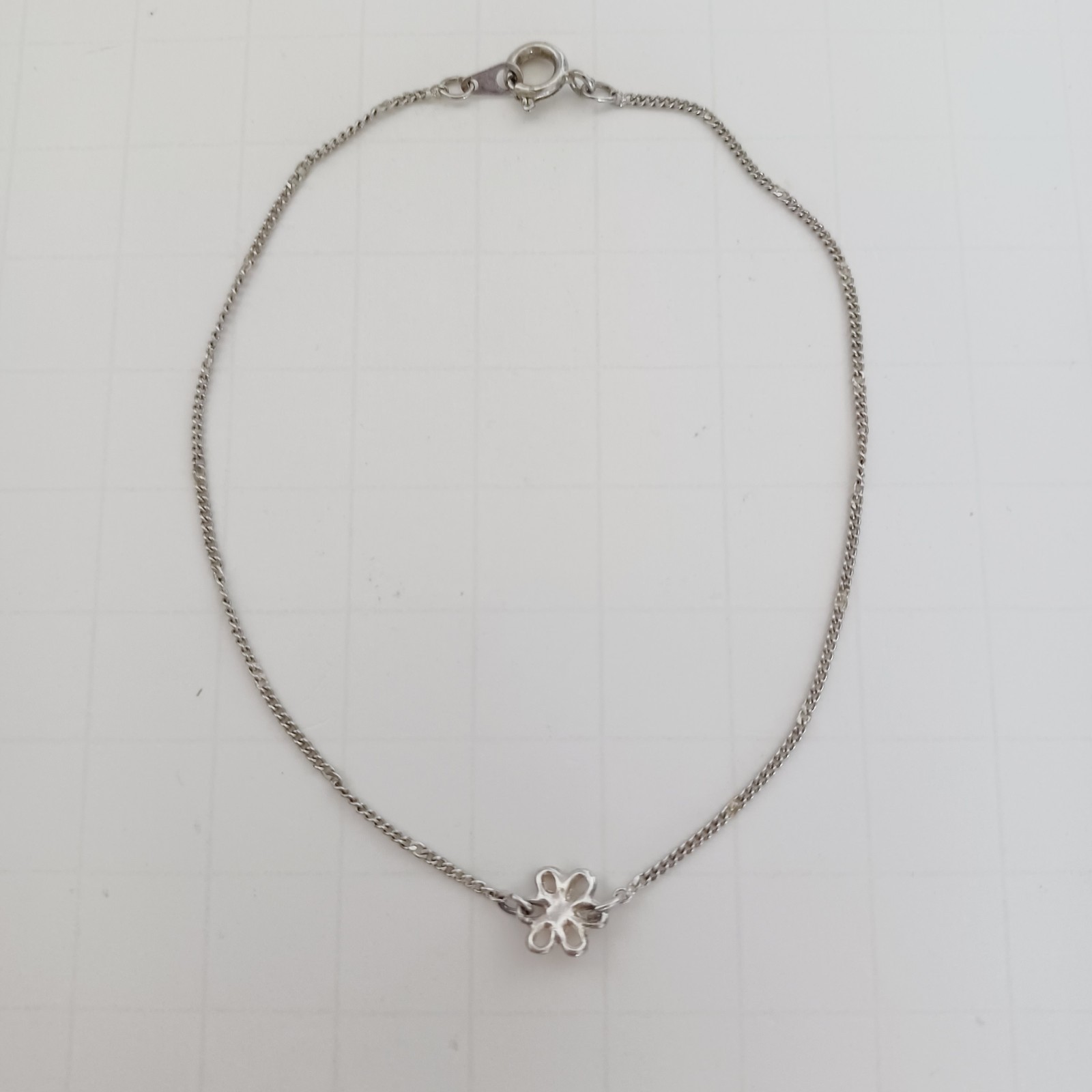 Simple Dainty Flower Ankle Bracelet 9.5 inches