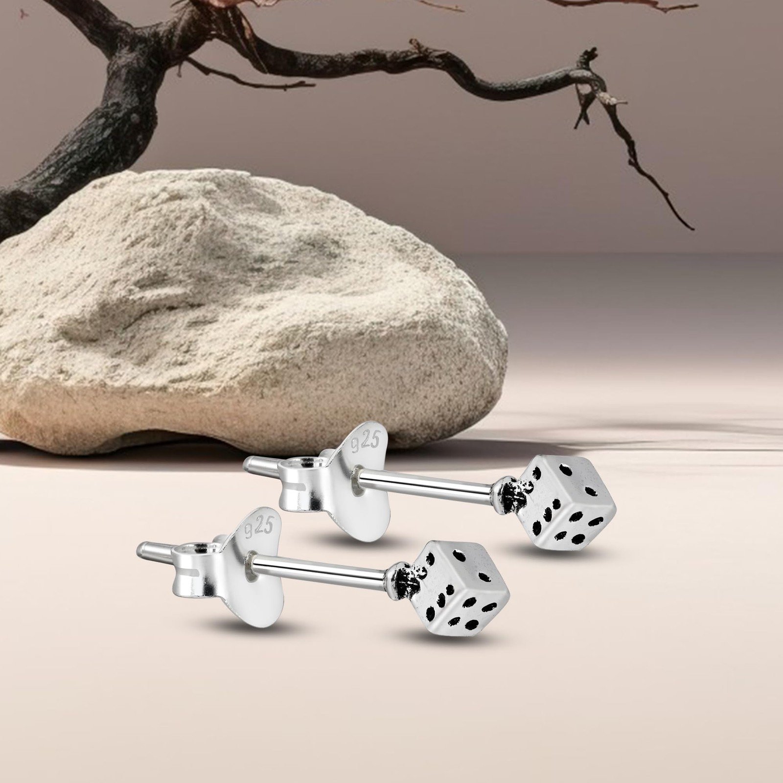 AeraVida 925 Sterling Silver Lucky 3×3 mm Dice Stud Earrings | Small,