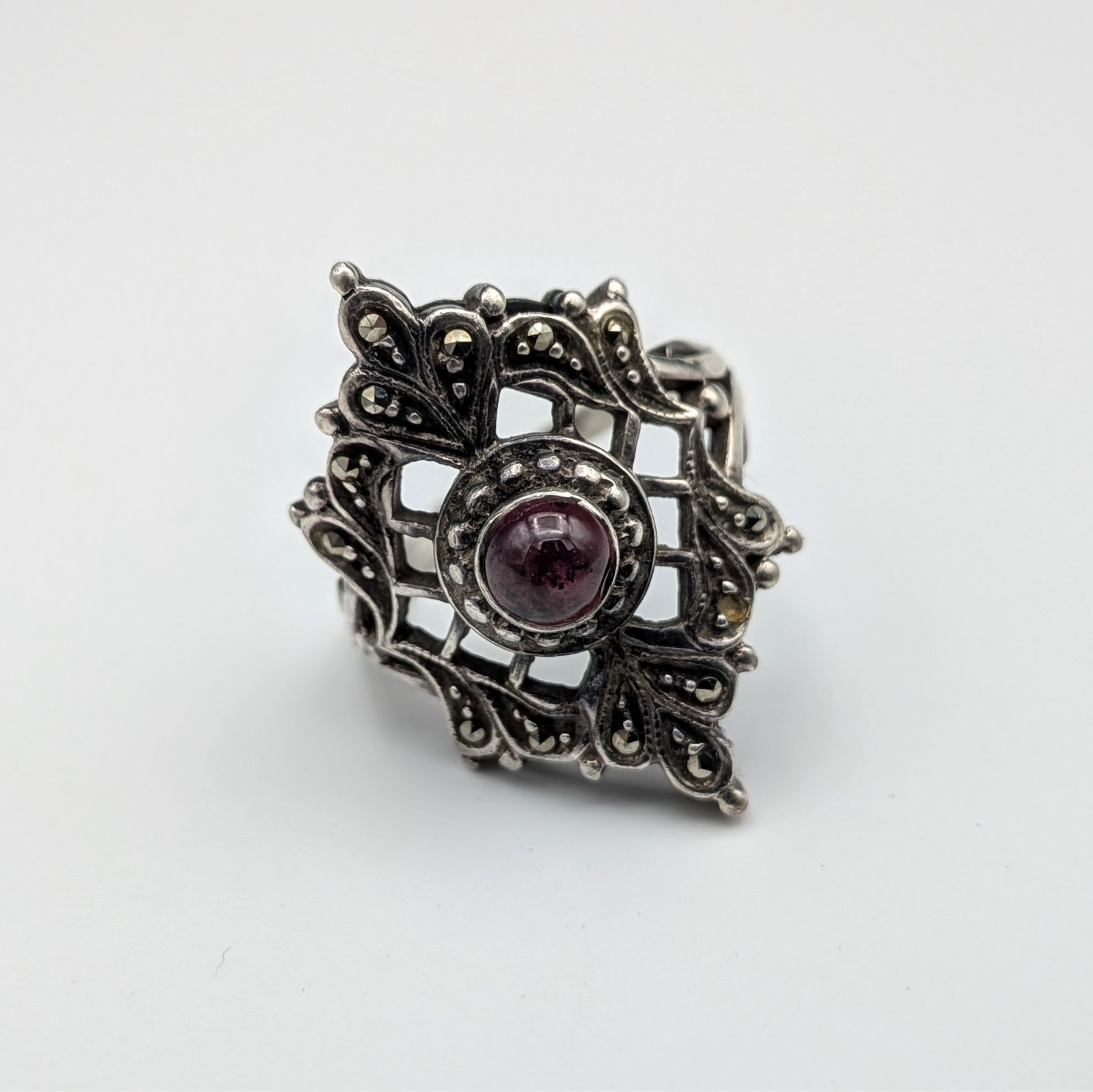 Antique Gothic Sterling Silver Ring W/ Violet Color Garnet Center Stone Size 6.5