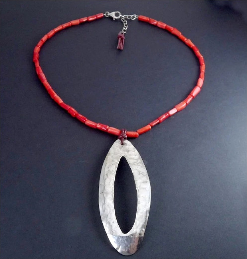 Silpada Necklace Hostess Only Red Bamboo Coral Beads Silver Oval Pendant N1167