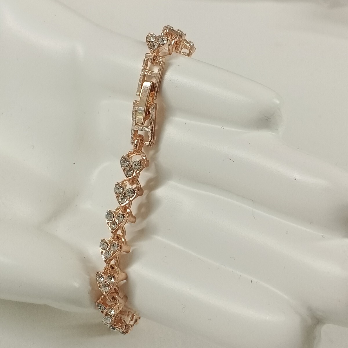 Women’s Heart Rhinestone Link Bracelet One Size Rose Gold Brass