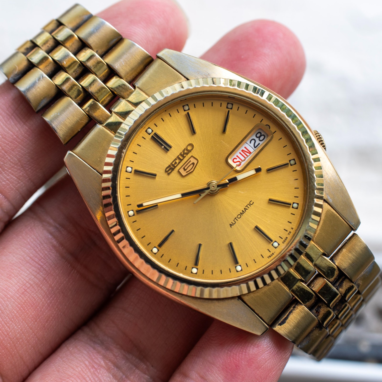 SEIKO 5 SNXJ94 7S26-0500 Automatic Day-Date Gold Dial Men’s Watch | Rare