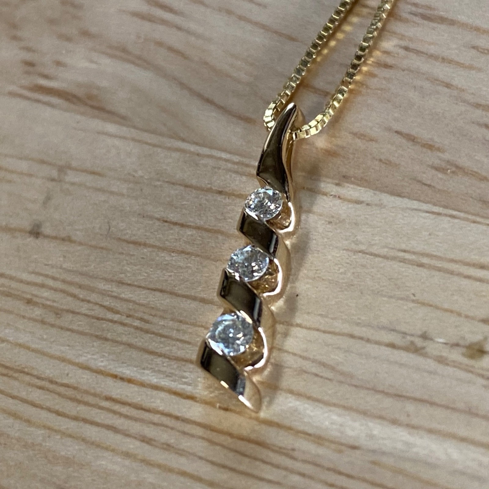 Vintage 14k RCI Gold Spiral Journey Necklace Pendant 3 Stone Yellow Gold 18″