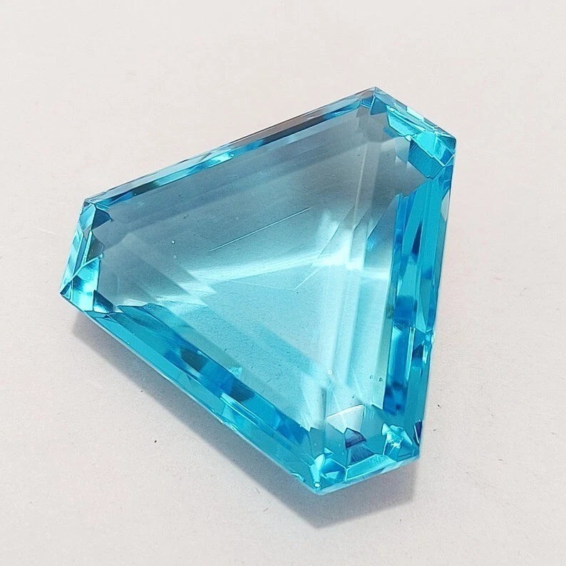 Ocean Blue Aquamarine Fancy Trillion Cut 90+ Ct EGL Certified VVS Loose Gemstone