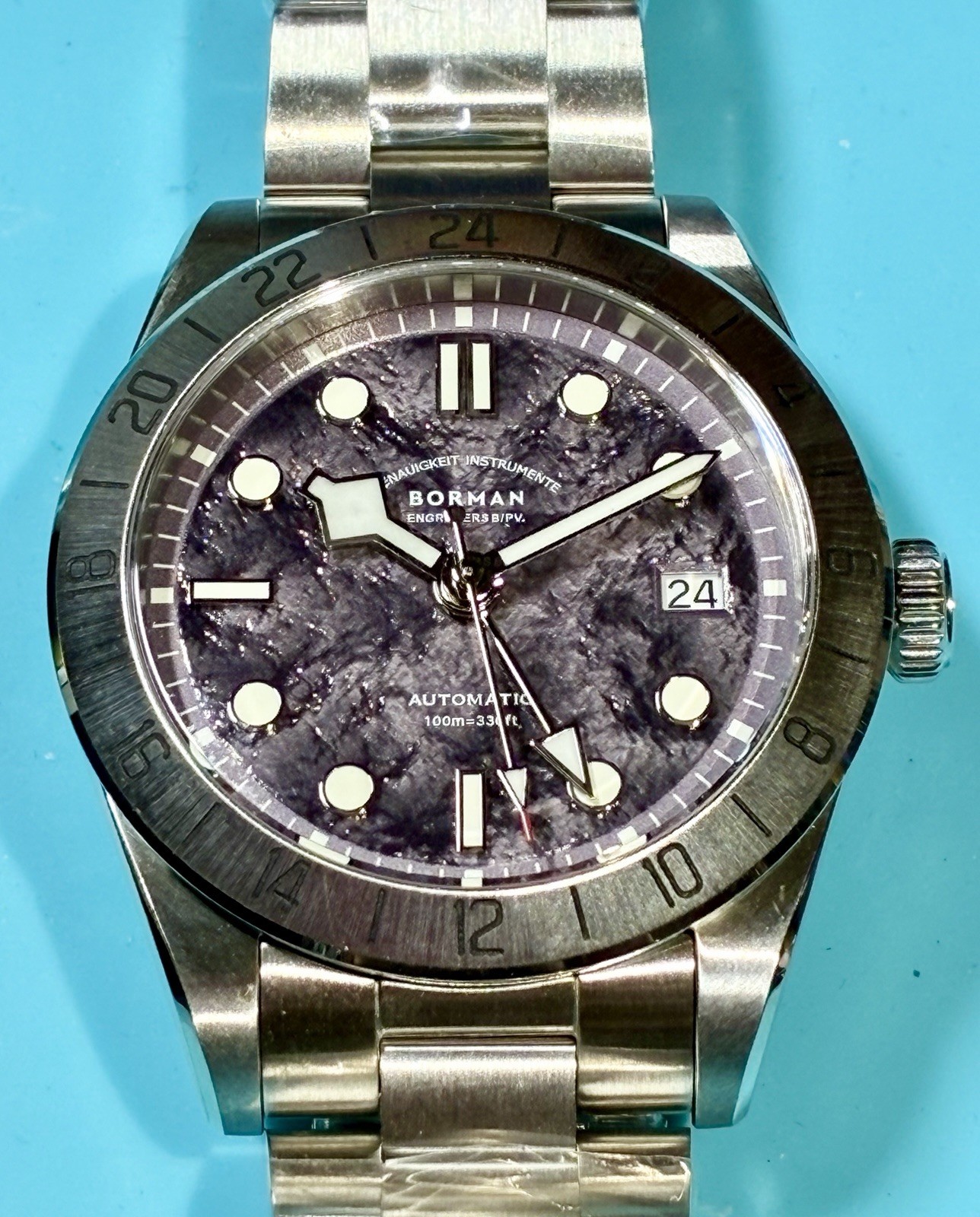 BORMAN 40MM GMT AUTO SEIKO TMI NH34 EXPLORER BLACK GRAY PINK TEXTURED DIAL STEEL