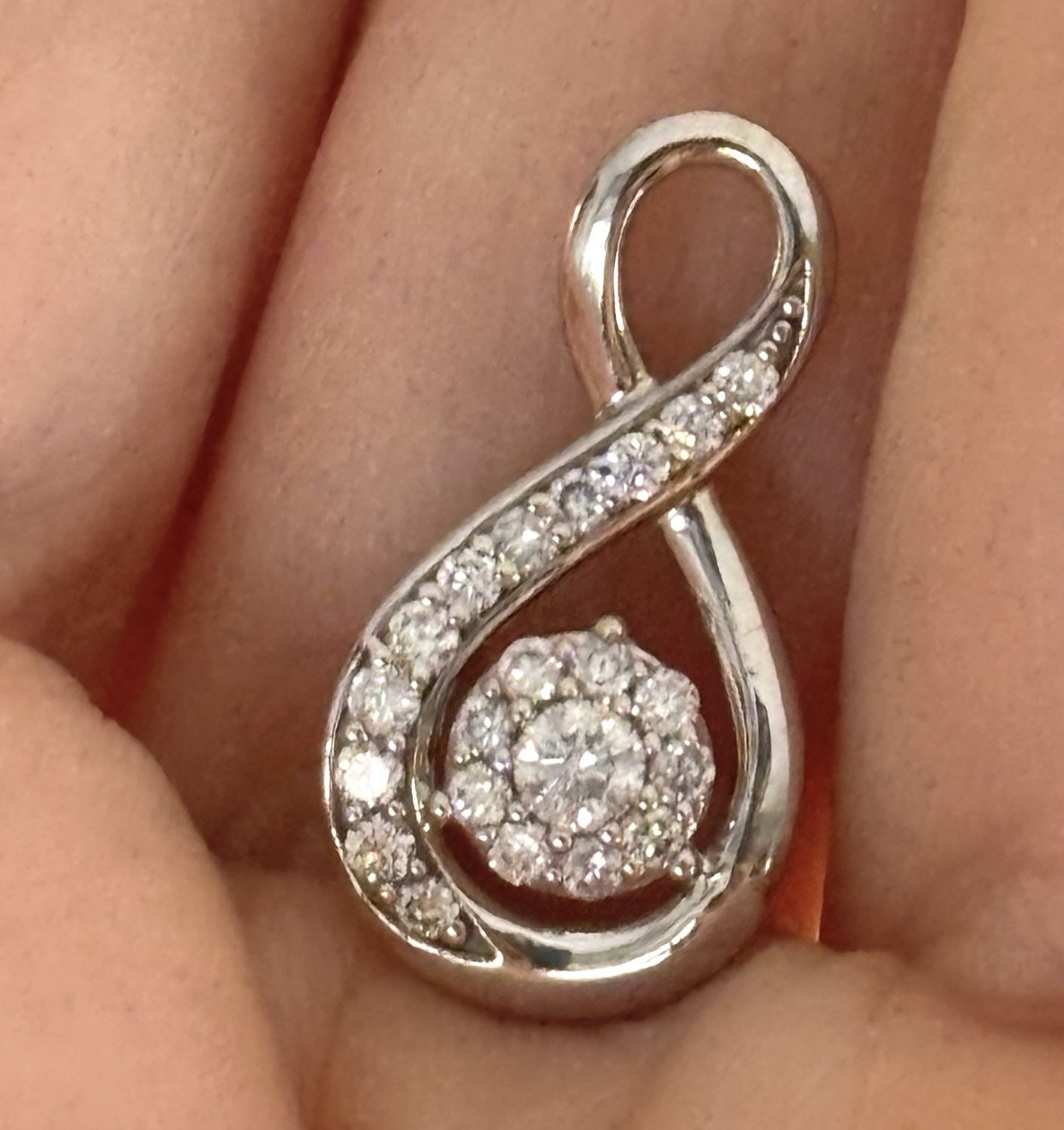 $855 IGI Certified 14K White Gold 1/3 Ct H/I1 Infinity Diamond Necklace Pendant